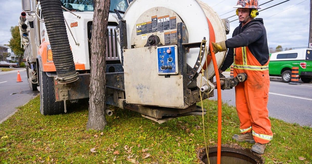 Intervention professionnelle de débouchage et de curage d'une canalisation, qui règle la facture, le locataire ou le propriétaire ?